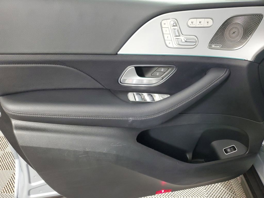 Used 2025 Mercedes-Benz GLS 450 4MATIC image 20