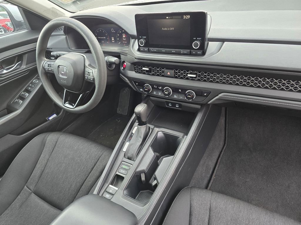 Used 2023 Honda Accord EX image 11