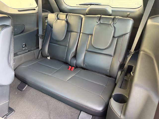 New 2027 Ford Explorer ST-Line AWD/4WD image 14