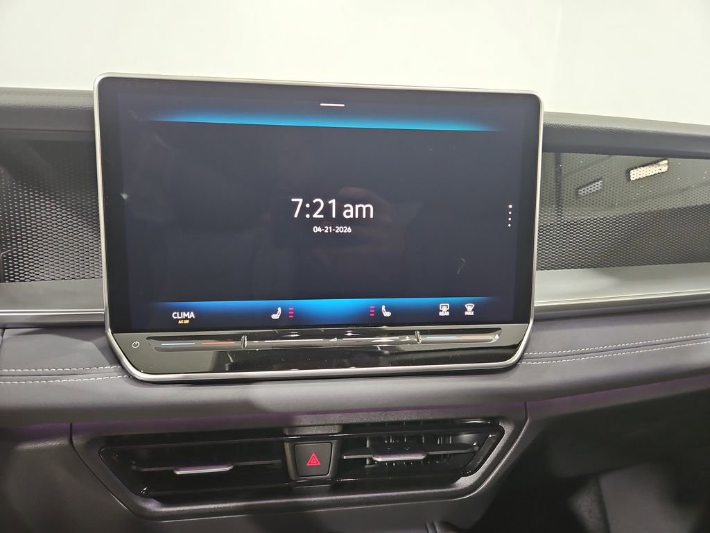 New 2026 Volkswagen Tiguan SE AWD/4WD image 18