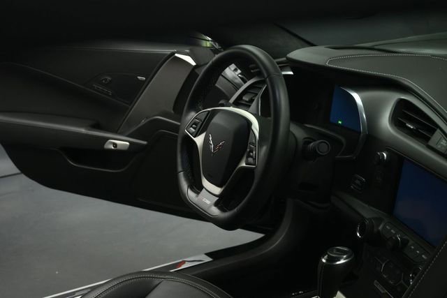 Used 2015 Chevrolet Corvette Z06 w/ 3LZ Preferred Equipment Group RWD image 50