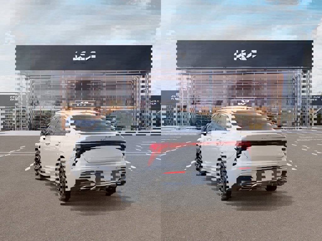 New 2026 Kia K5 GT-Line image 4
