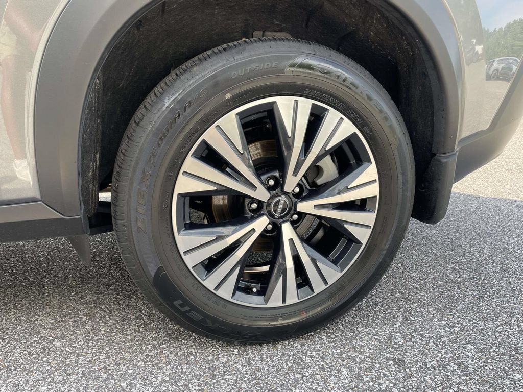Used 2023 Nissan Rogue SV FWD image 10