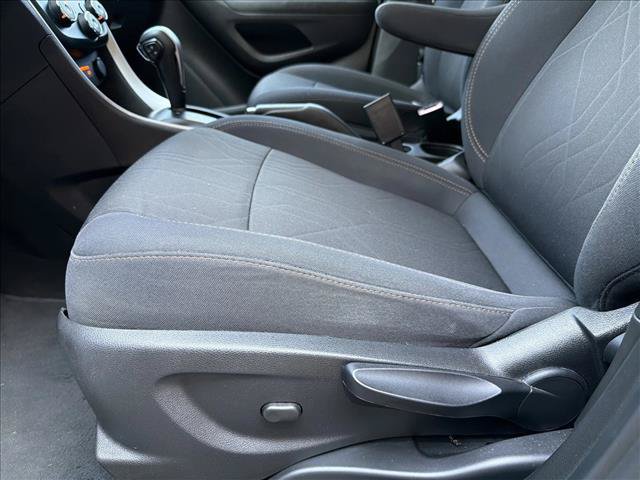Used 2020 Chevrolet Trax LT AWD/4WD image 11