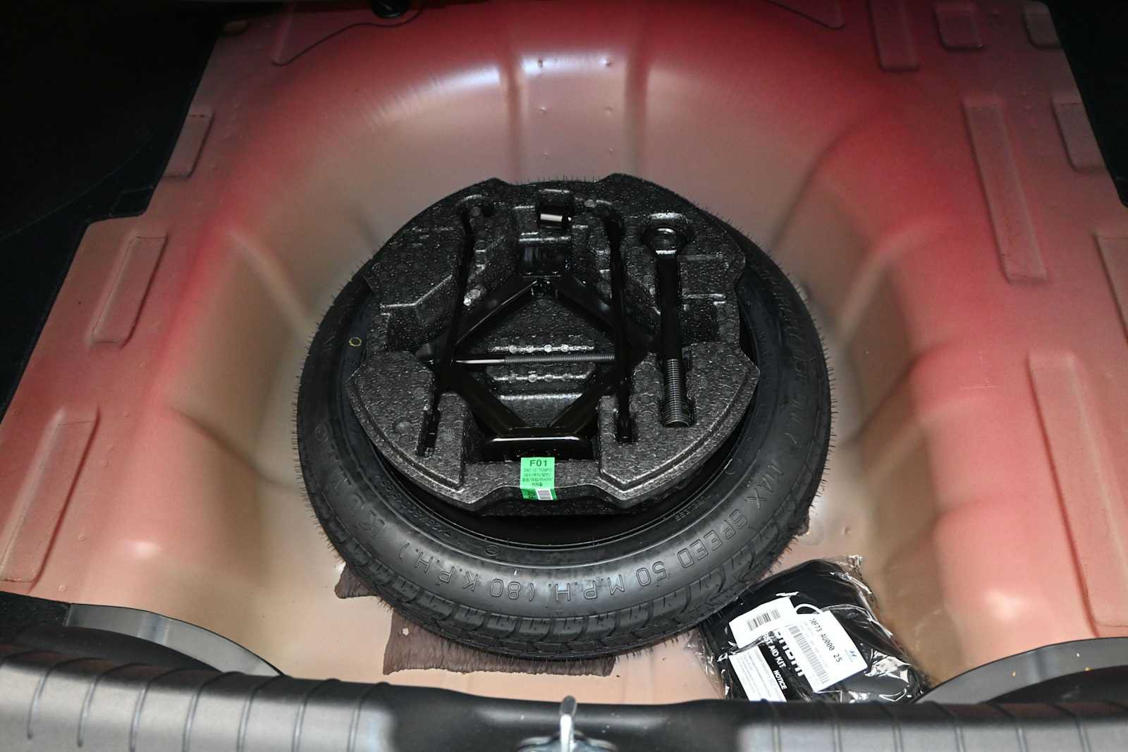 Used 2025 Hyundai Elantra Limited FWD image 27