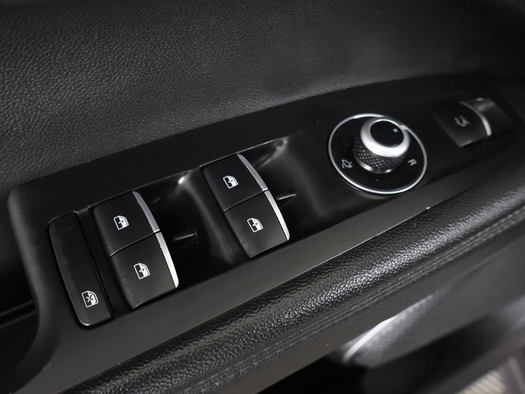 Used 2022 Alfa Romeo Stelvio Ti image 39