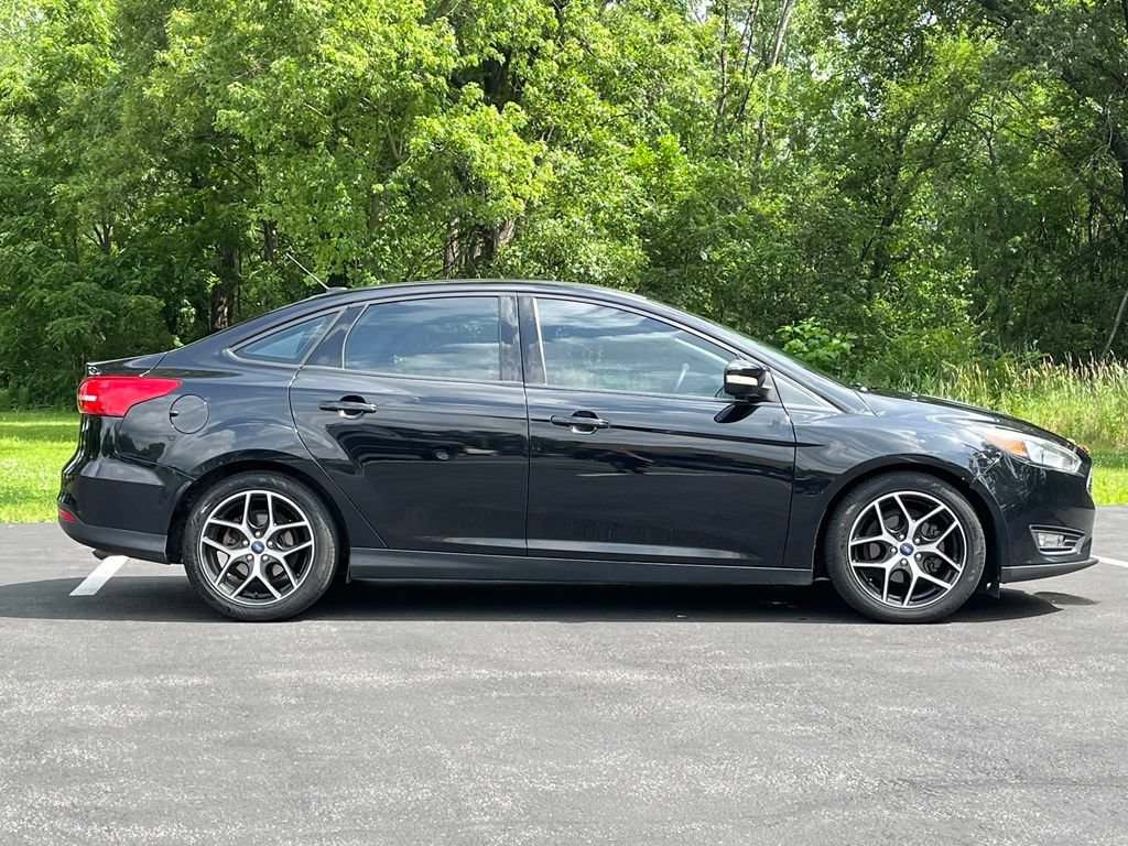 Used 2017 Ford Focus SEL FWD image 8
