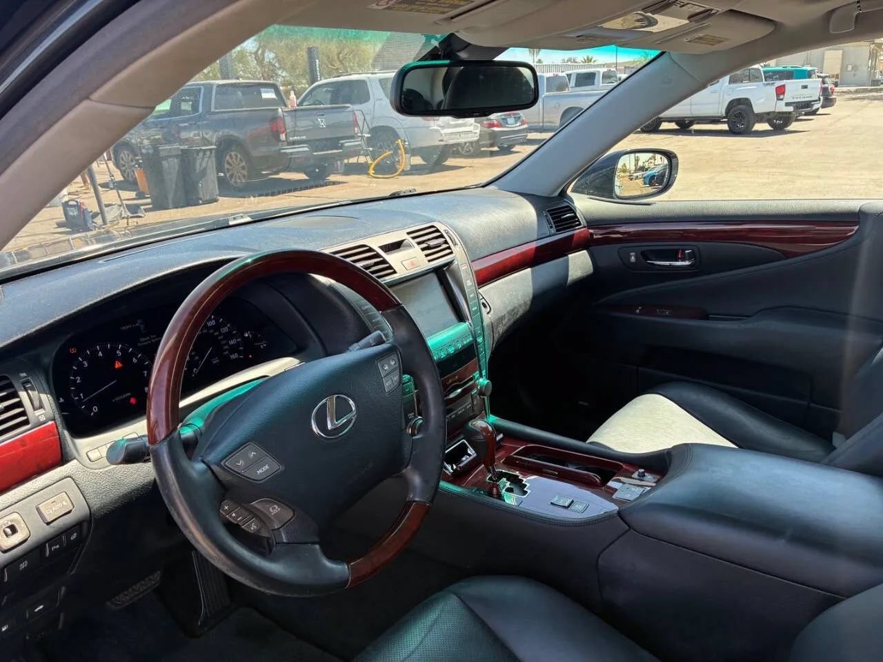 Used 2007 Lexus LS 460 RWD image 16