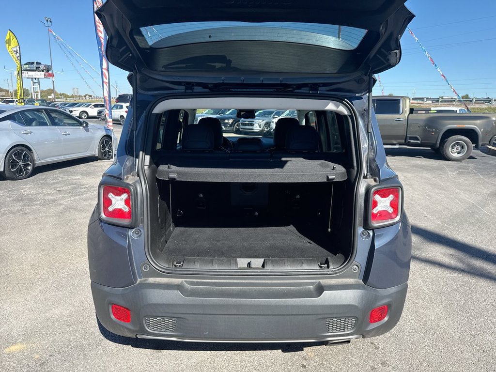 Used 2021 Jeep Renegade Limited AWD/4WD image 17