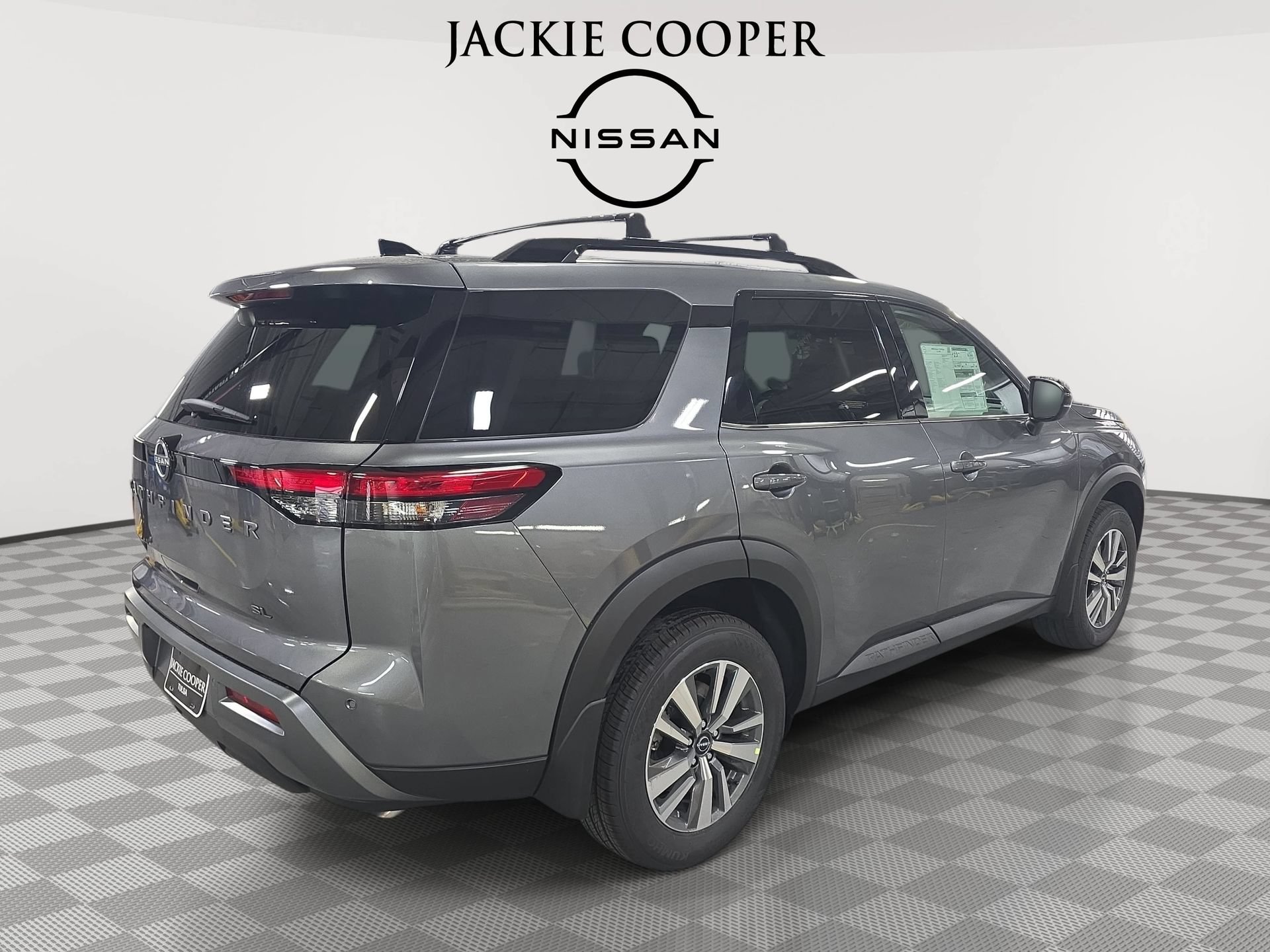 New 2026 Nissan Pathfinder SL FWD image 5