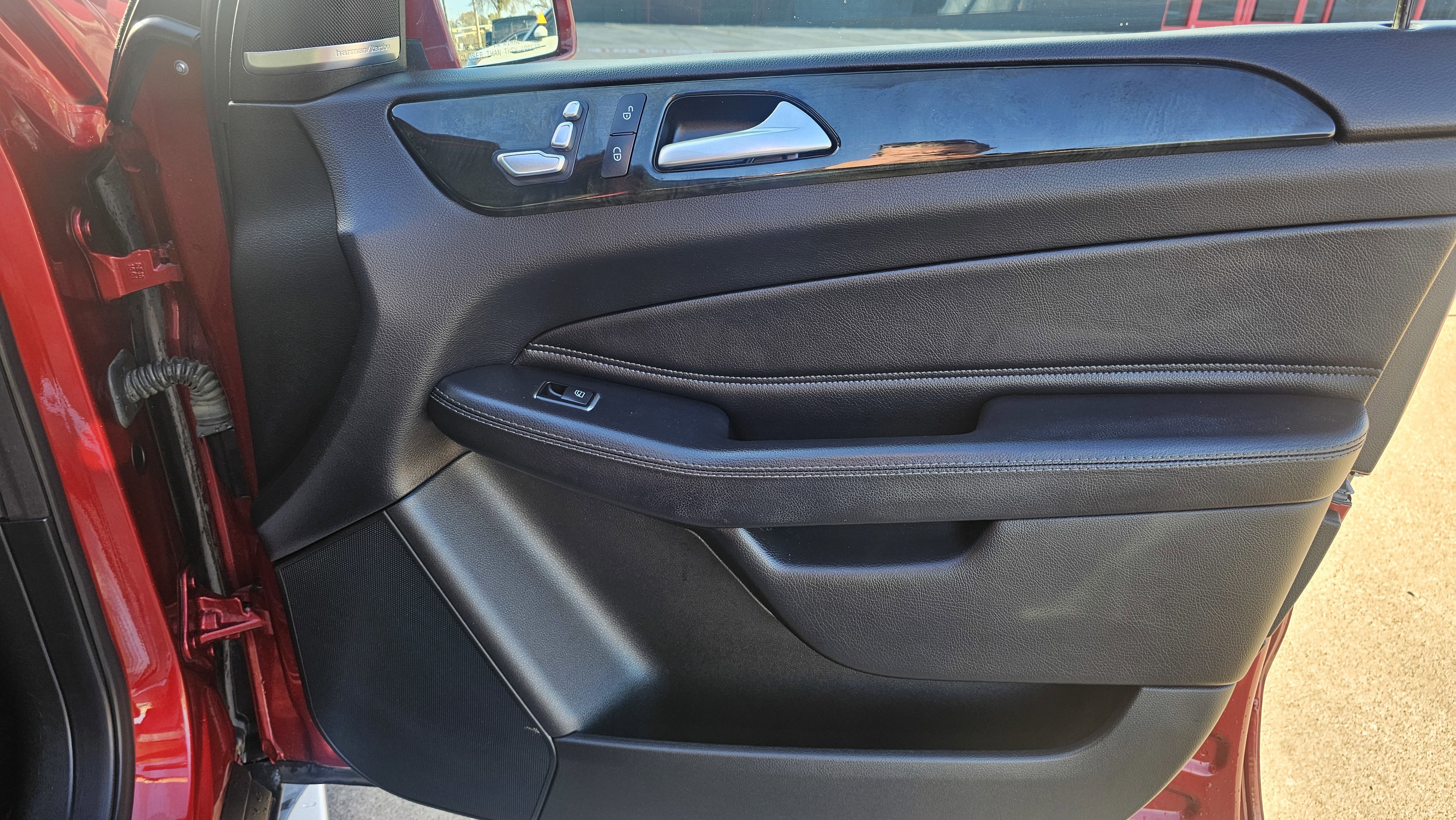 Used 2017 Mercedes-Benz GLE 350 GLE 350 SUV w/ Premium 1 Package image 31