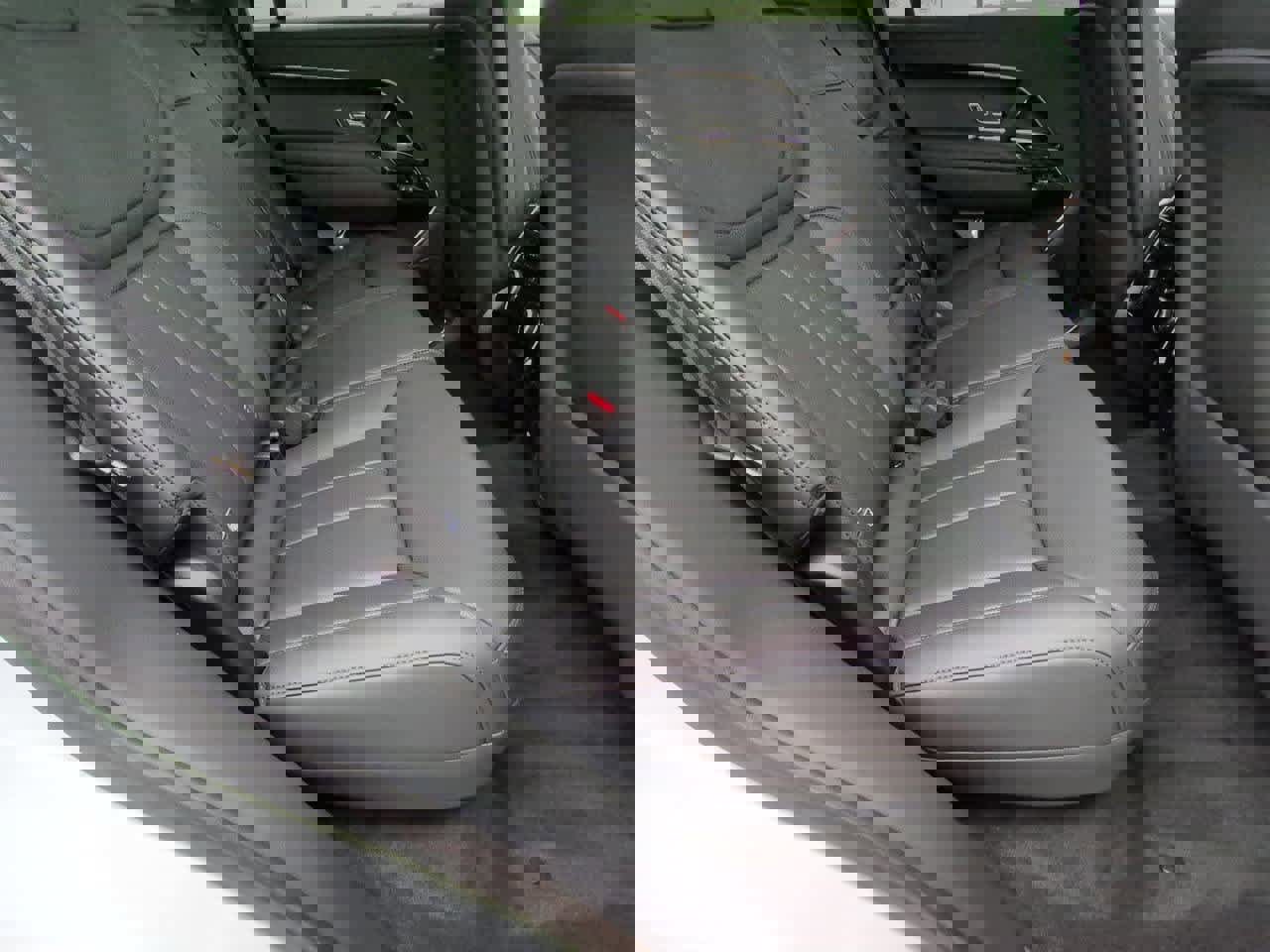 New 2026 Land Rover Range Rover Sport Dynamic SE image 21