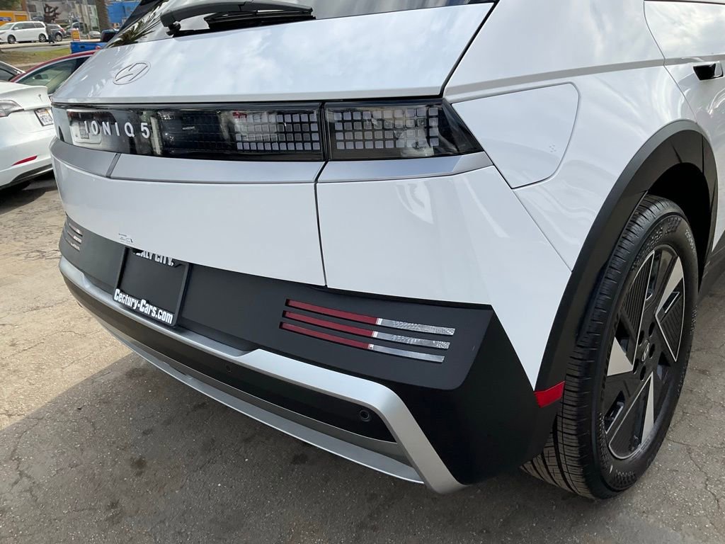 Used 2025 Hyundai Ioniq 5 SEL image 78