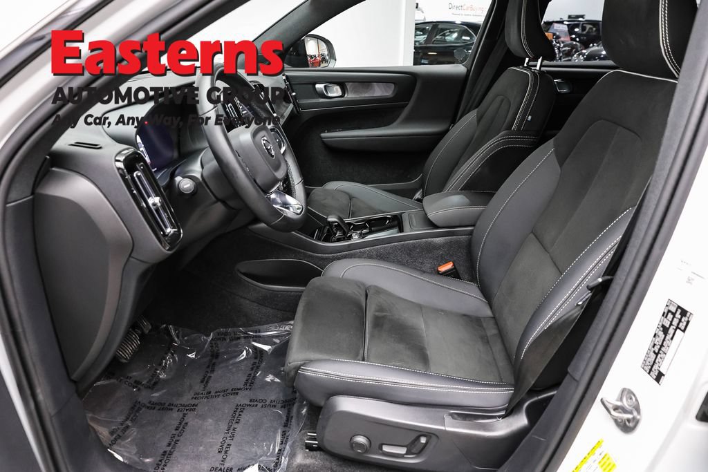 Used 2023 Volvo XC40 Recharge Plus AWD/4WD image 14
