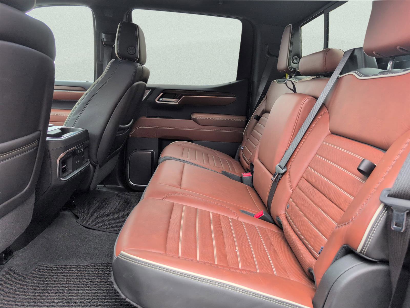 Used 2024 GMC Sierra 1500 Denali Ultimate image 32