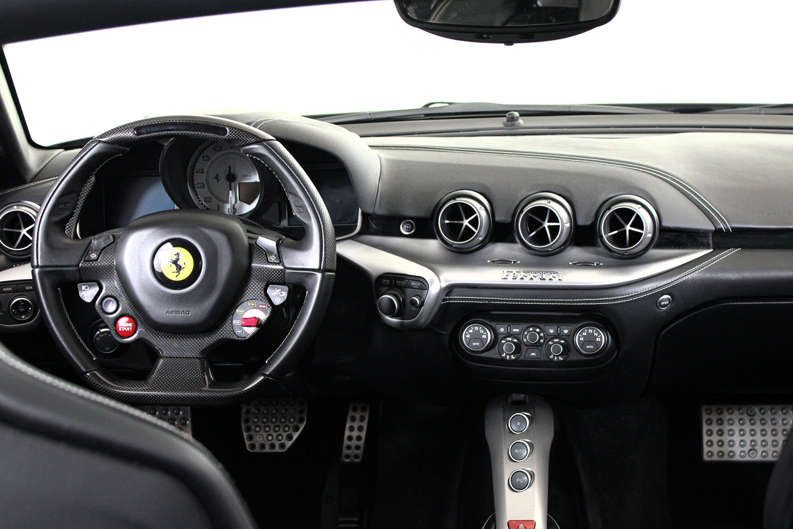 Used 2015 Ferrari F12 Berlinetta RWD image 51