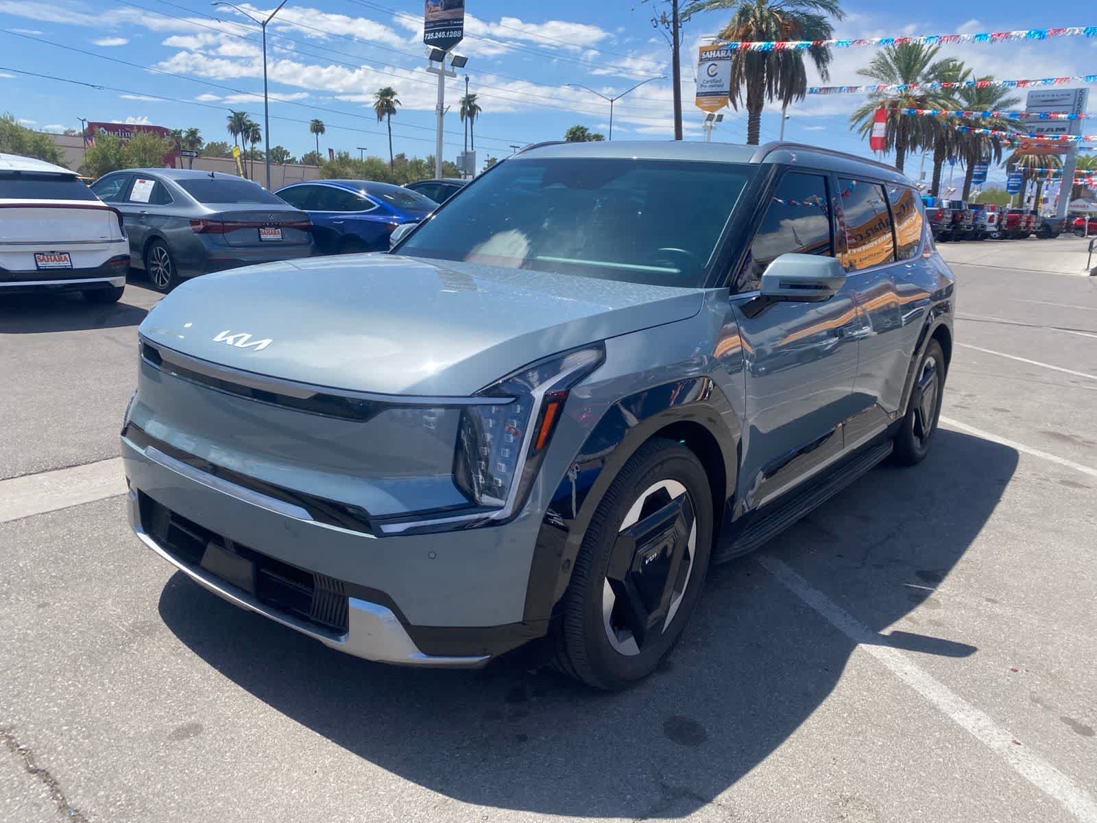 Used 2024 Kia EV9 Land AWD/4WD video 1