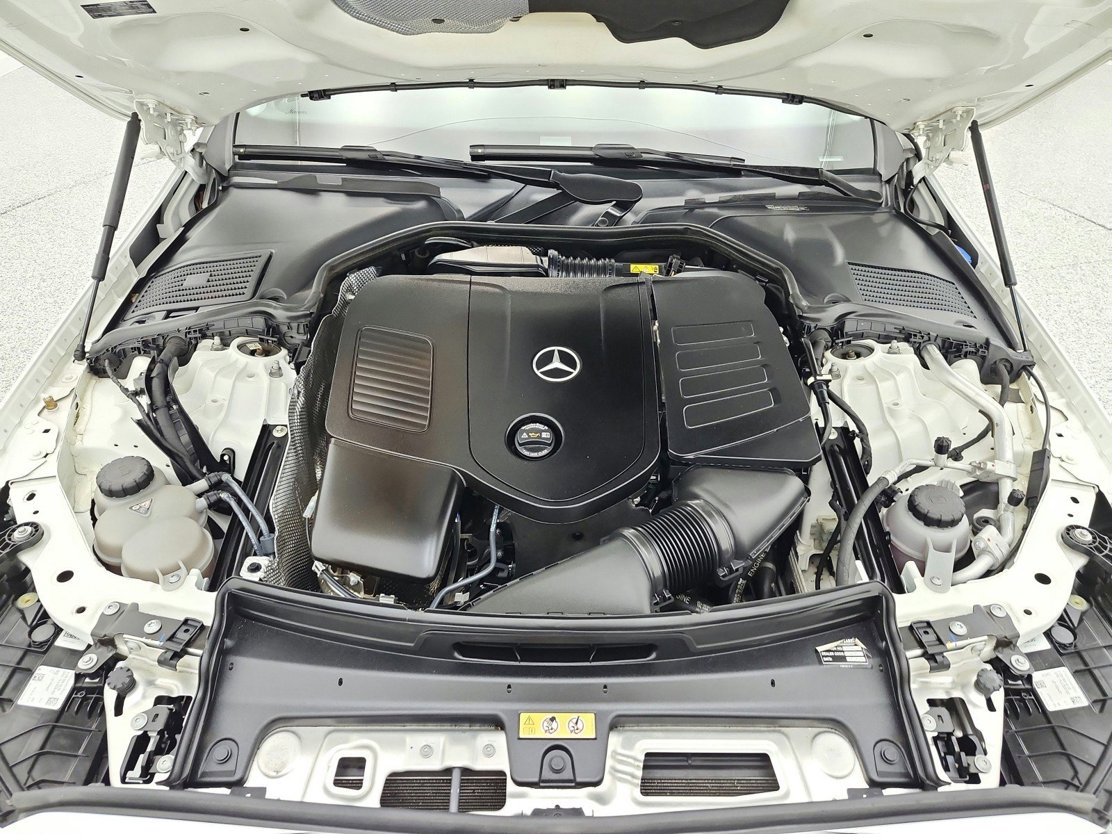 Used 2023 Mercedes-Benz C 300 Sedan image 18