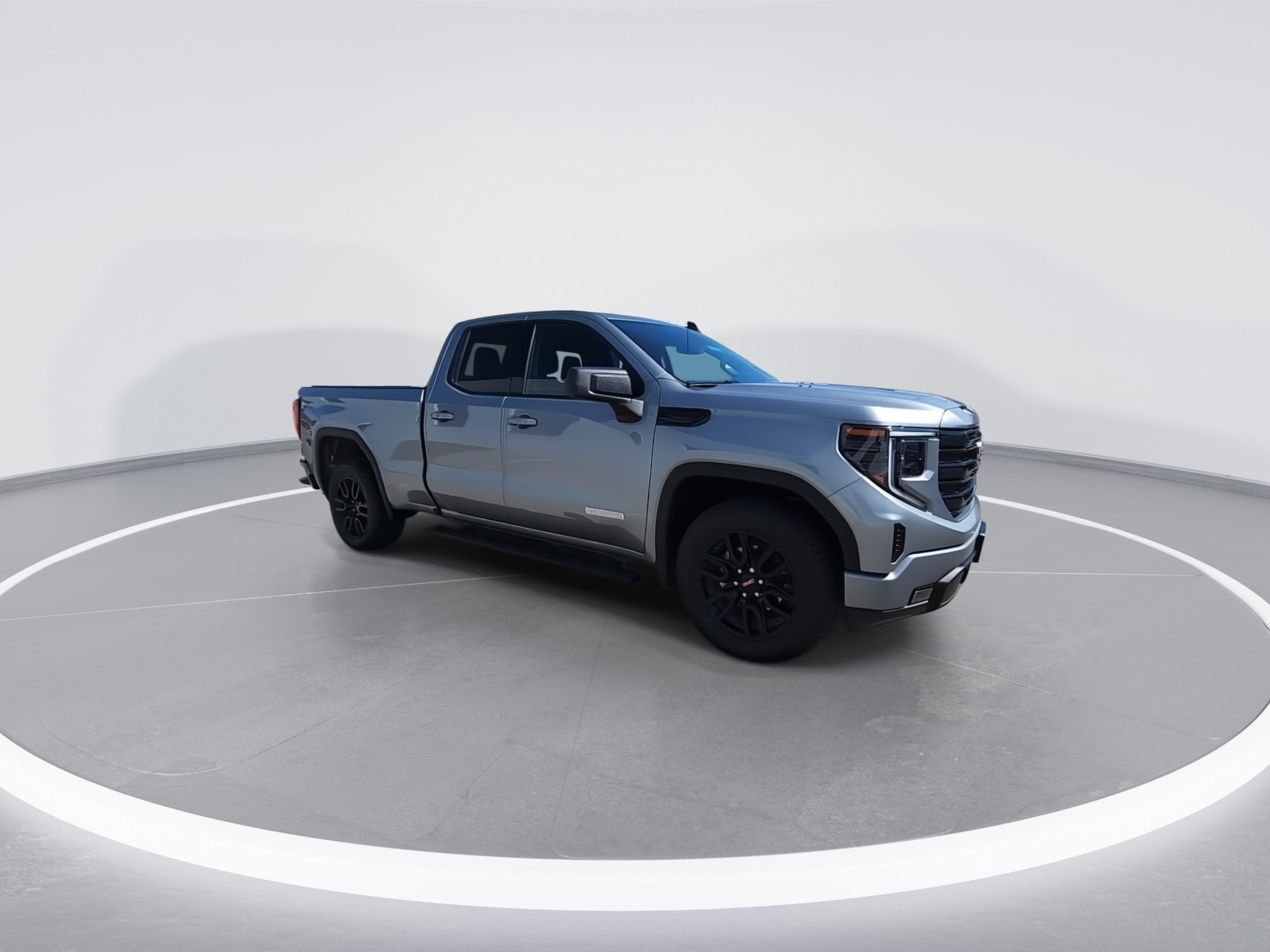 Used 2024 GMC Sierra 1500 Elevation RWD image 2