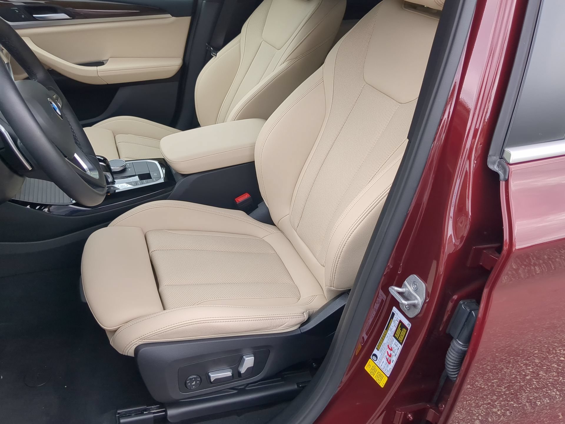 Used 2024 BMW X3 sDrive30i w/ Convenience Package RWD image 57