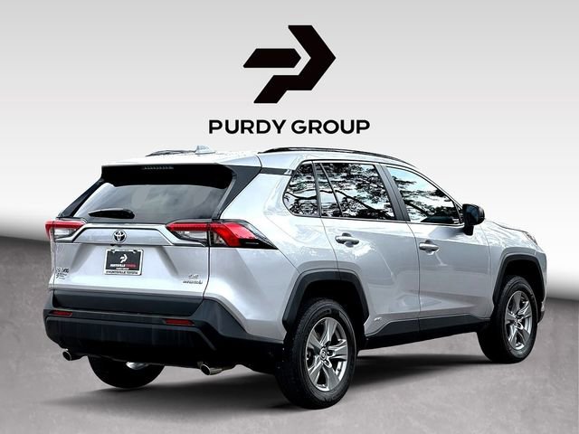 Used 2024 Toyota RAV4 LE AWD/4WD image 8
