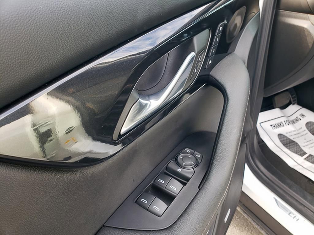 Used 2023 Chevrolet Blazer Premier w/ Enhanced Convenience Package image 10