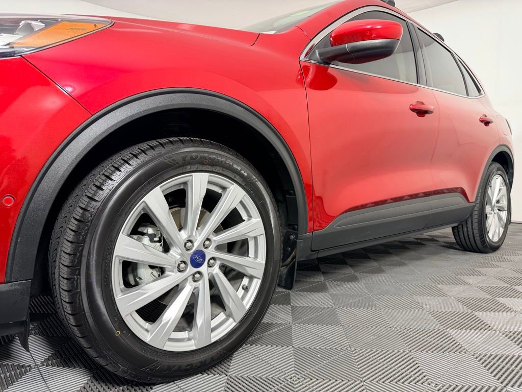 Used 2022 Ford Escape Titanium w/ Titanium Elite Package image 11