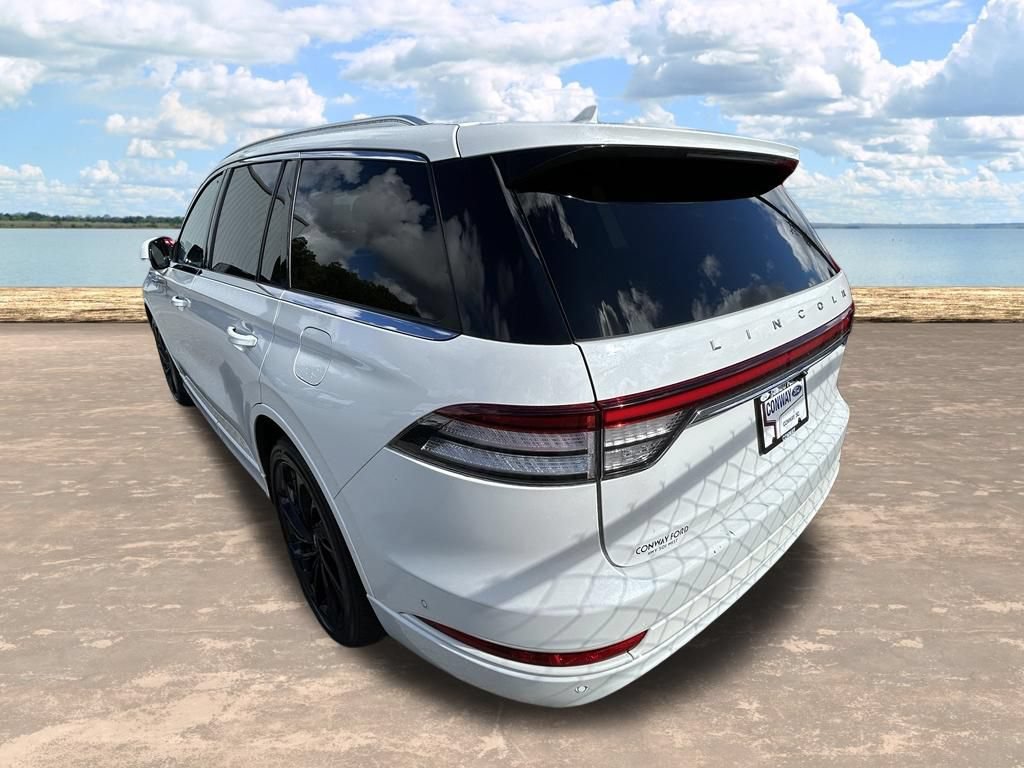 Used 2021 Lincoln Aviator Reserve w/ Equipment Group 208A AWD/4WD image 8