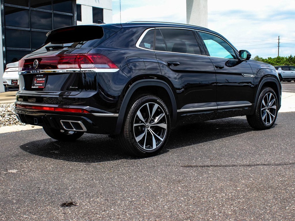 Used 2025 Volkswagen Atlas Cross Sport SEL Premium R-Line image 6