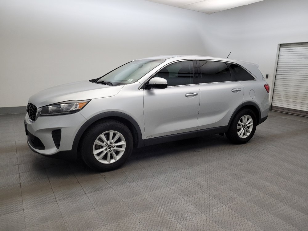 Used 2019 Kia Sorento AWD V6 image 2