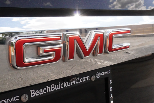 Used 2023 GMC Yukon SLT w/ SLT Premium Package AWD/4WD image 37