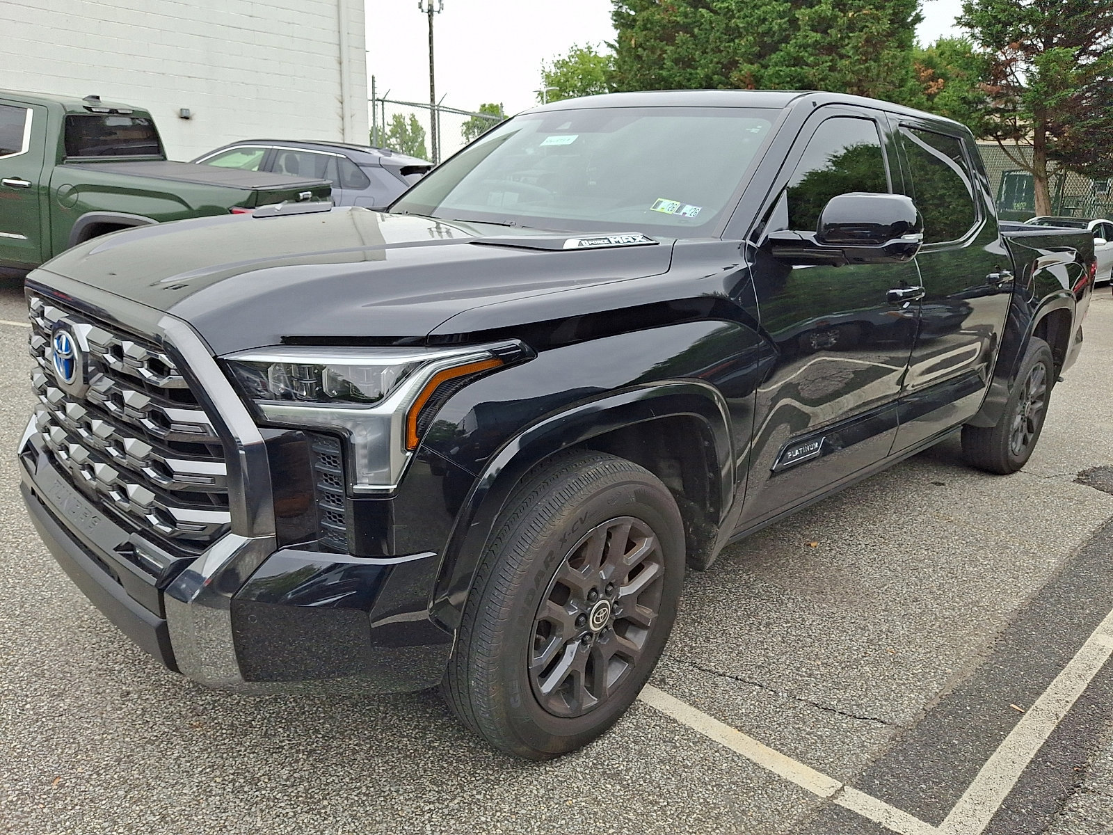 Used 2024 Toyota Tundra Platinum AWD/4WD image 3