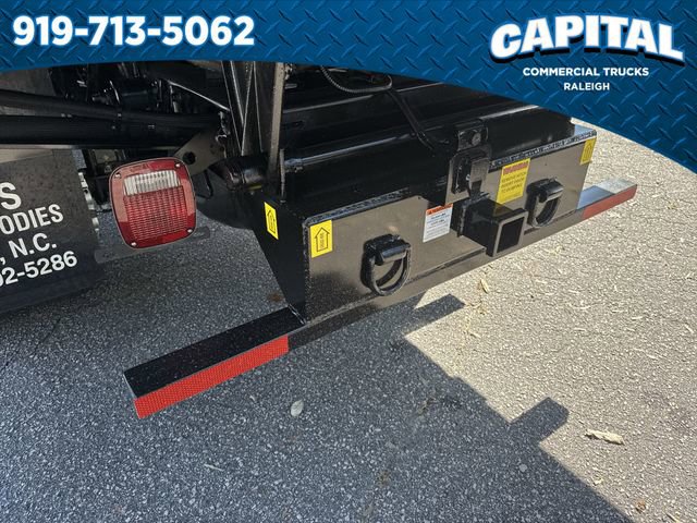 New 2025 Ford F550 4x4 Crew Cab image 15