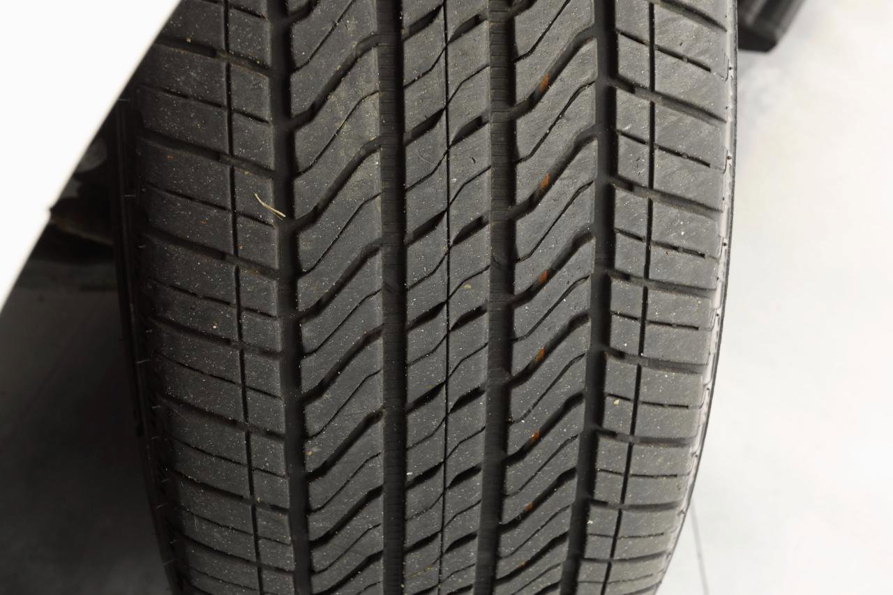 Used 2023 GMC Yukon XL Denali w/ Denali Reserve Package image 36