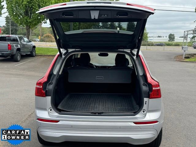 Used 2022 Volvo XC60 B5 Momentum AWD/4WD image 10