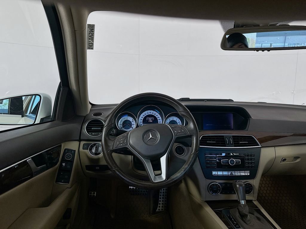 Used 2013 Mercedes-Benz C 300 4MATIC Sedan image 24