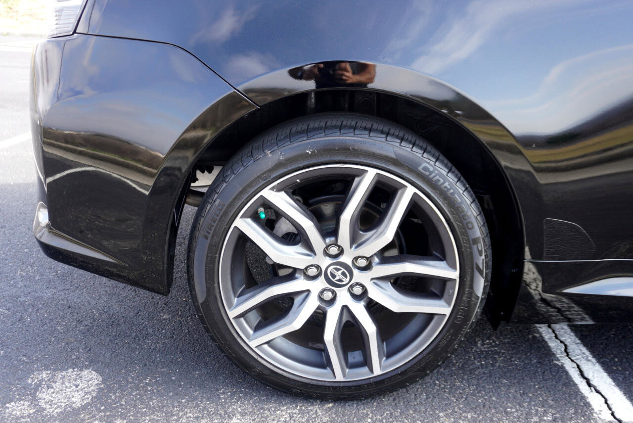 Used 2015 Scion tC image 31