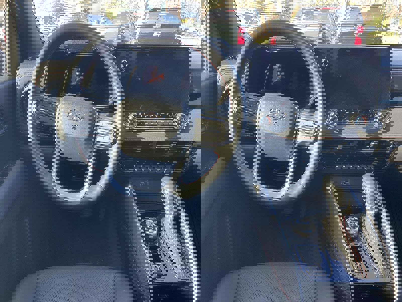 Used 2025 Chevrolet Colorado Z71 w/ Technology Package image 11