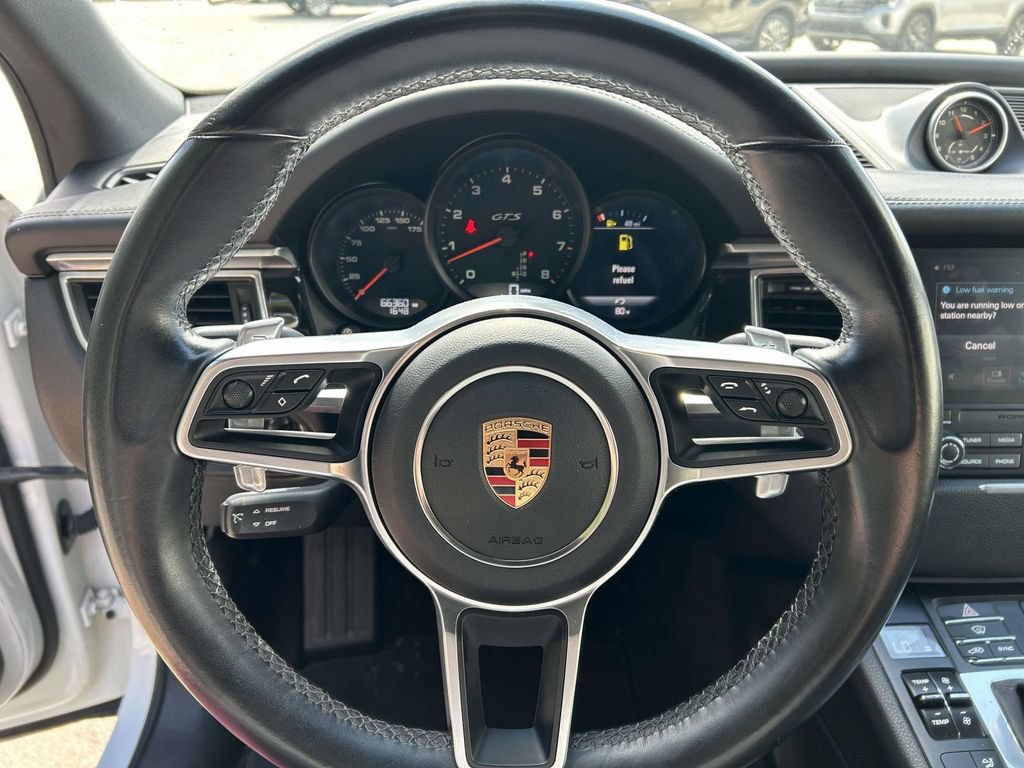 Used 2017 Porsche Macan GTS AWD/4WD image 19