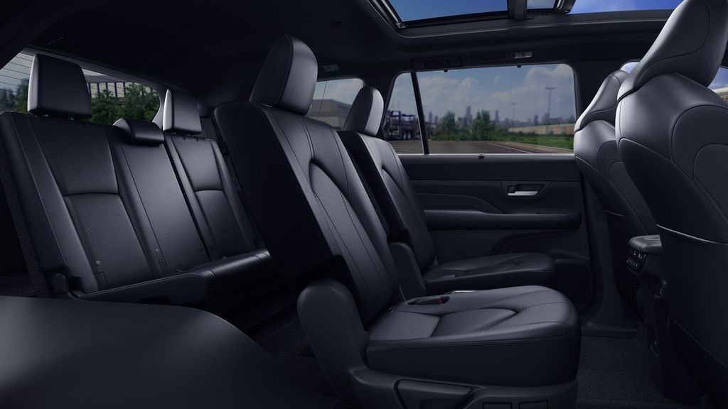New 2026 Toyota Grand Highlander Nightshade Edition image 21