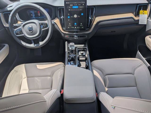 New 2026 Volvo XC60 T8 Plus w/ Climate Package PRO AWD/4WD image 16