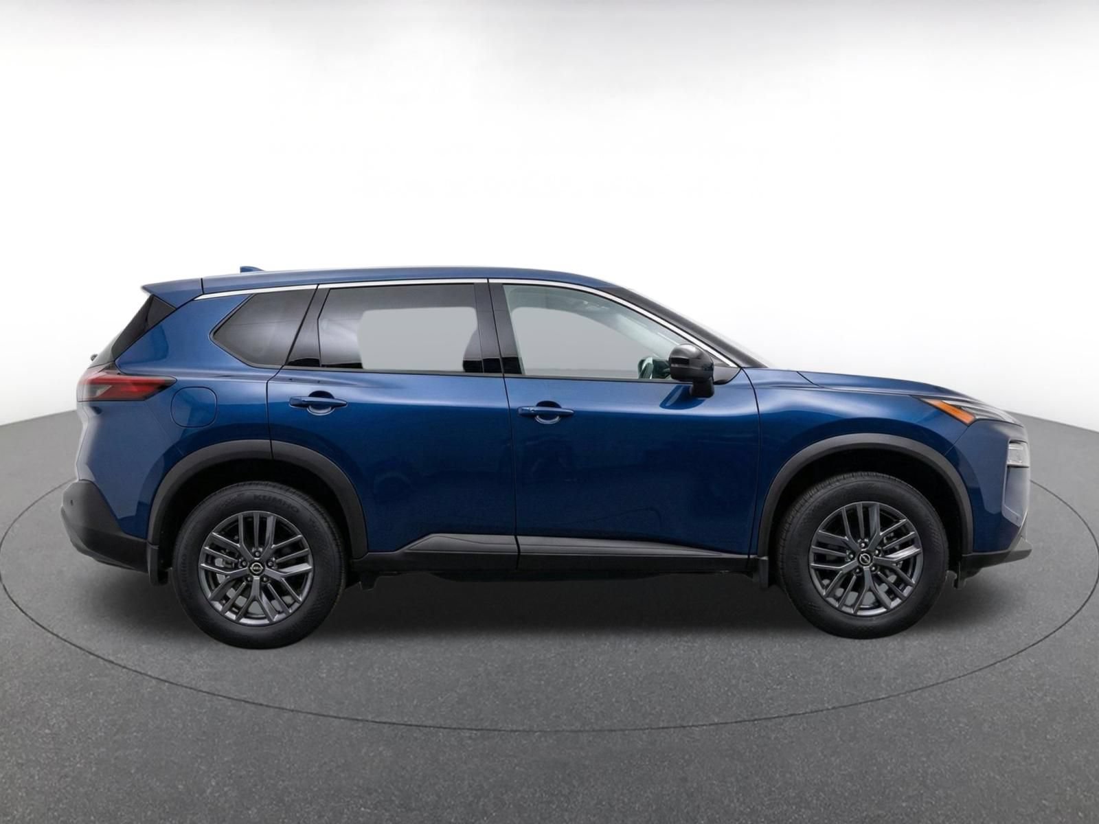 Used 2026 Nissan Rogue SV AWD/4WD image 10