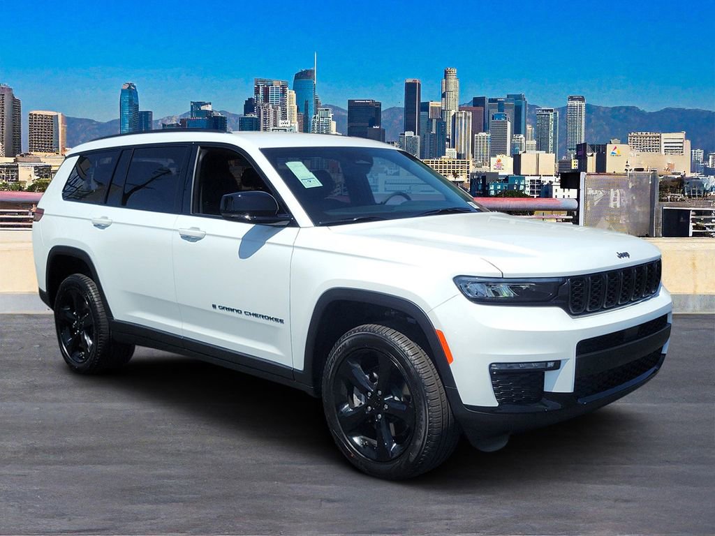 New 2025 Jeep Grand Cherokee L Limited w/ Black Appearance Package image 5