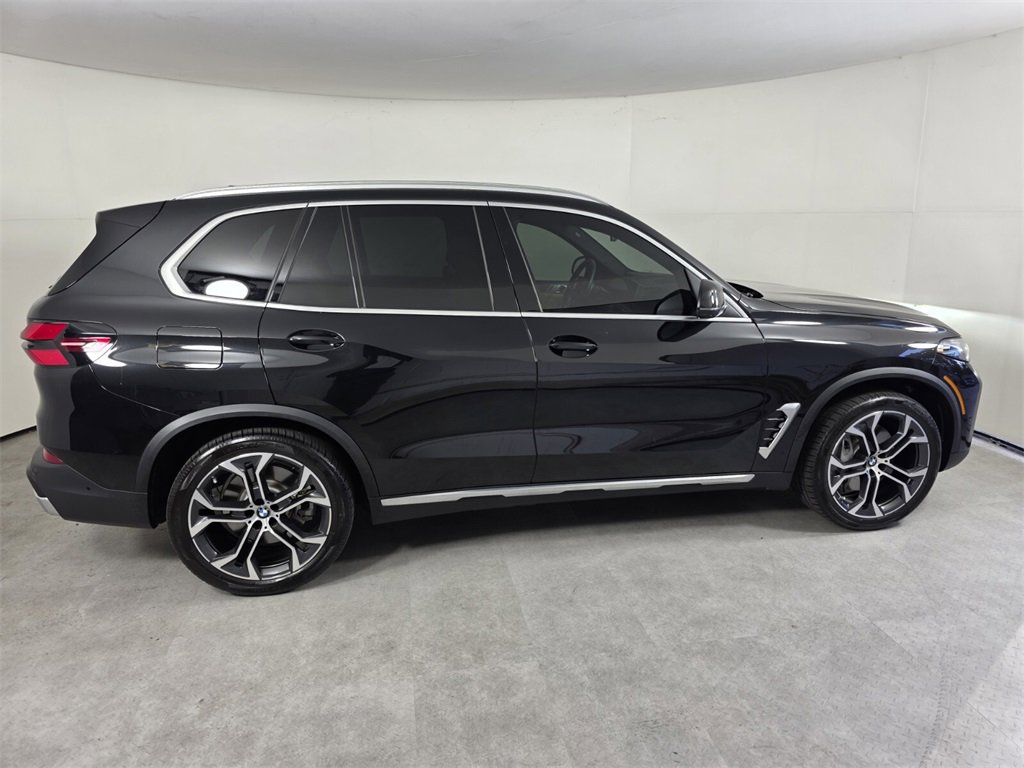 Used 2025 BMW X5 xDrive50e w/ Parking Assistance Package image 3