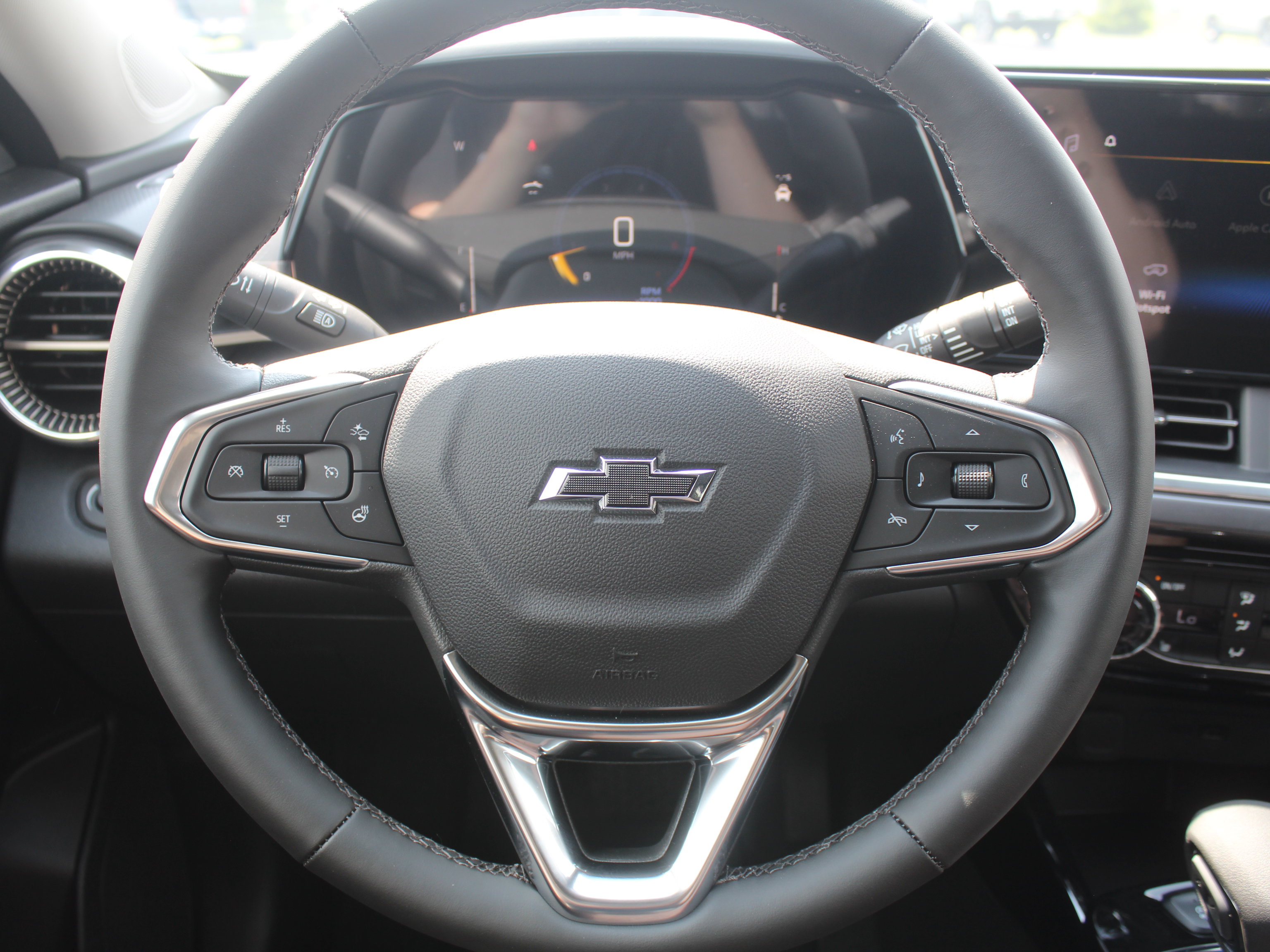 New 2026 Chevrolet Trax ACTIV w/ Driver Confidence Package FWD image 11