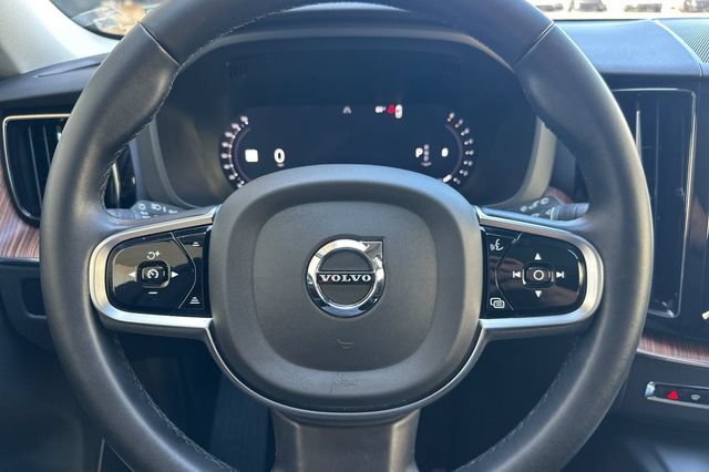 Used 2023 Volvo XC60 B5 Plus w/ Climate Package AWD/4WD image 23