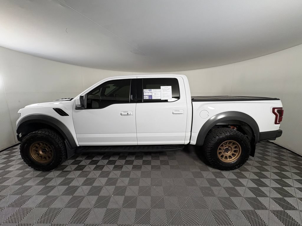 Used 2019 Ford F150 Raptor w/ Equipment Group 802A Luxury AWD/4WD image 2