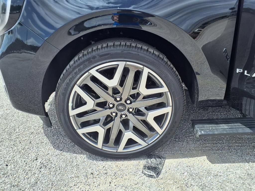 New 2026 Ford Expedition Max Platinum w/ Platinum Ultimate Package AWD/4WD image 25