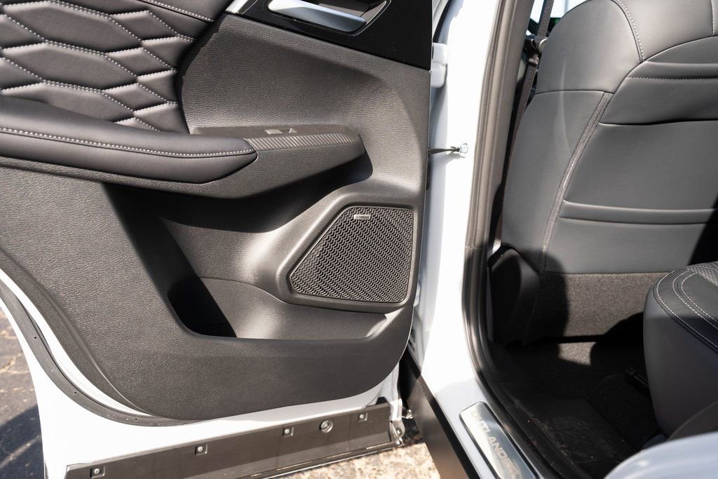 New 2026 Mitsubishi Outlander SEL FWD image 33