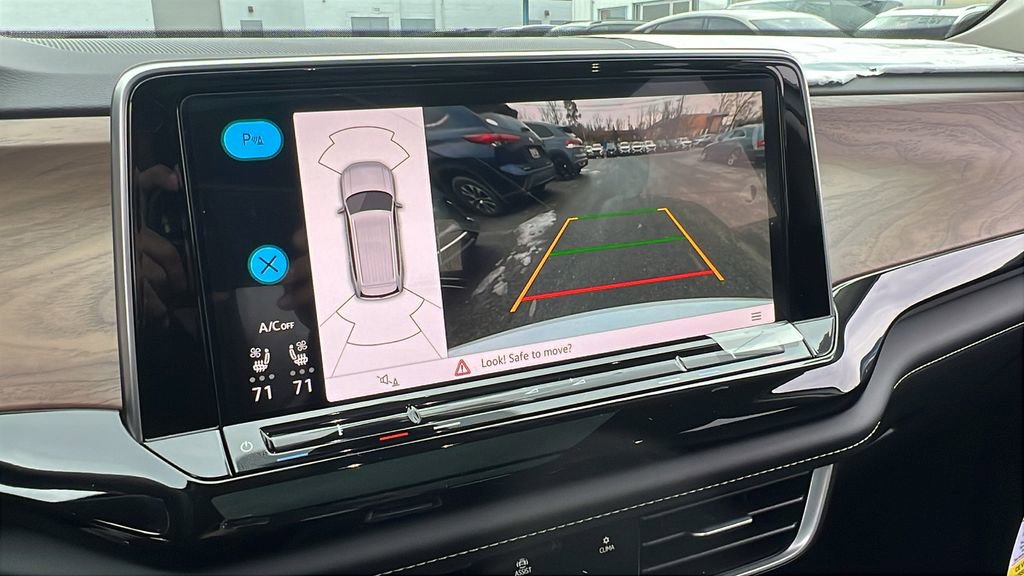 New 2026 Volkswagen Atlas SE image 28